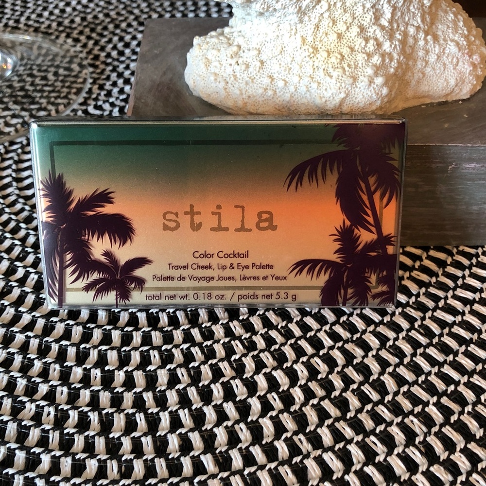 NWOT still Color Cocktail Travel Cheek, Lip & Eye Palette — Sunset Gradient